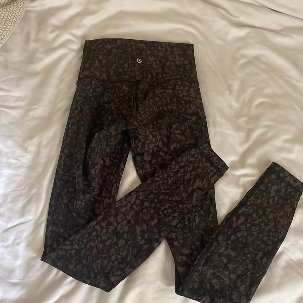 Lululemon wunder train high rise tight